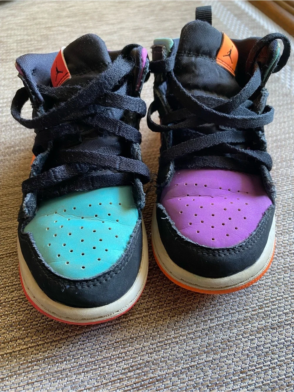 Jordan 1 Mid Kids size 9 High-Top Sneakers